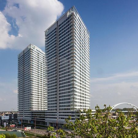 Sag Panorama City Free Parking ブラチスラヴァ エクステリア 写真